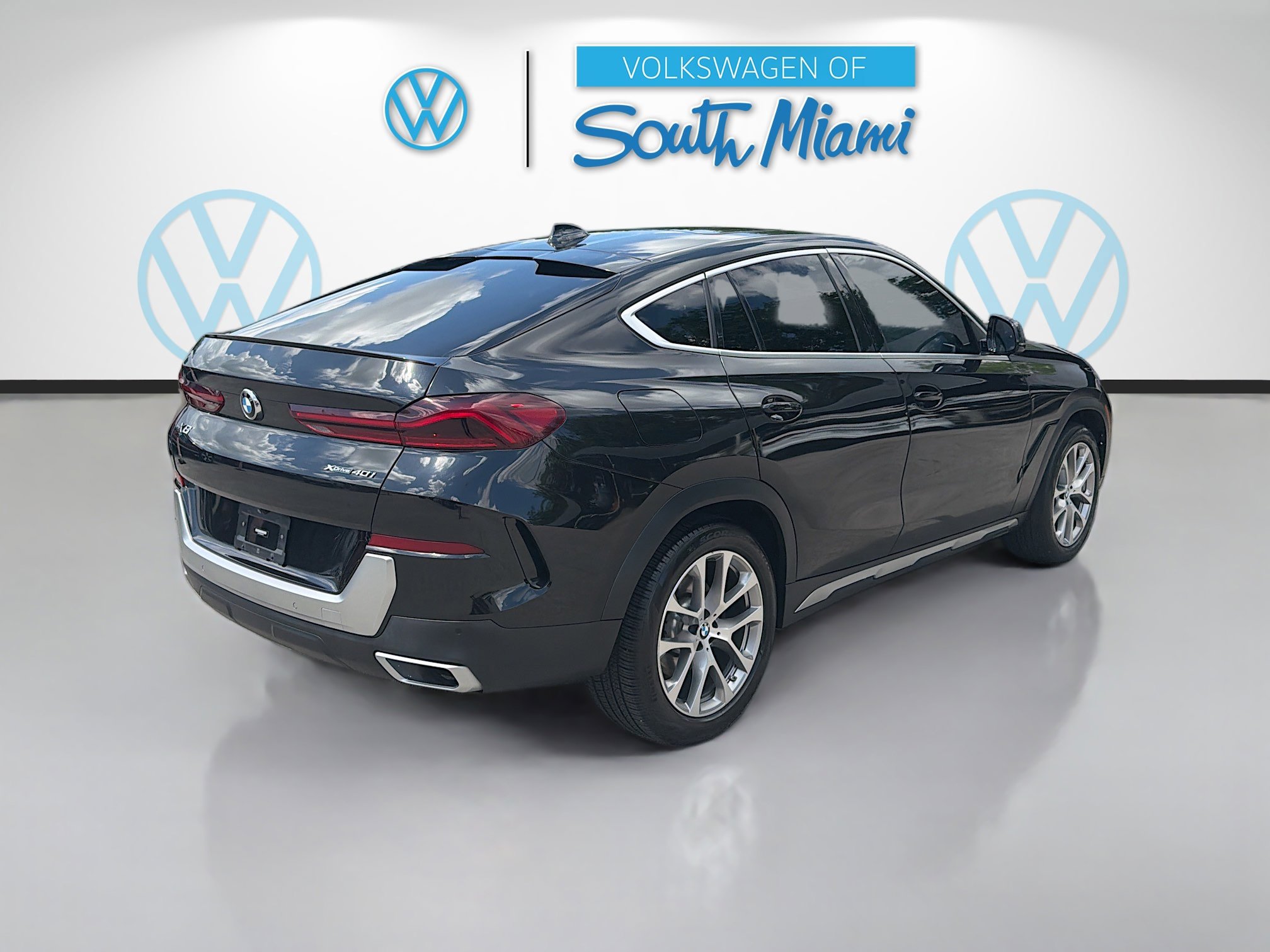 Used 2022 BMW X6 xDrive40i w/ Premium Package AWD/4WD image 7