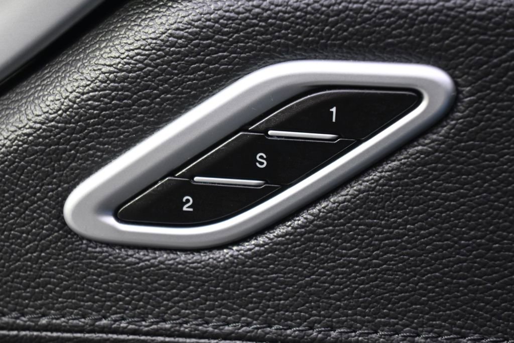 Used 2021 Maserati Levante GranSport image 28