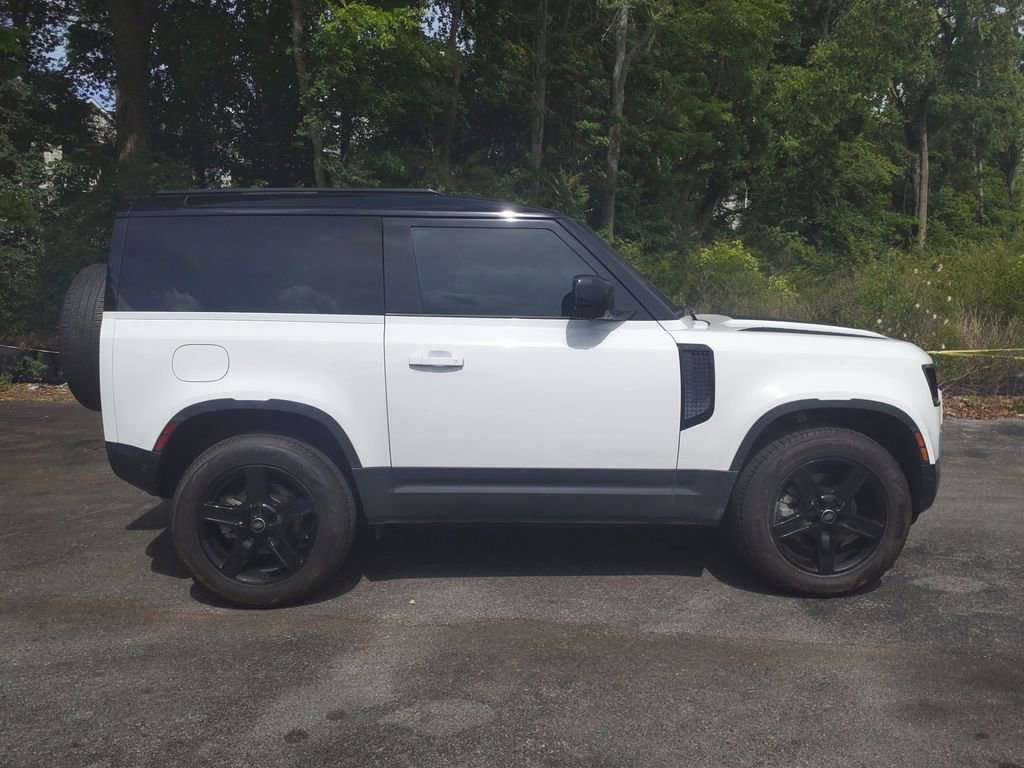 Used 2022 Land Rover Defender 90 AWD/4WD image 8
