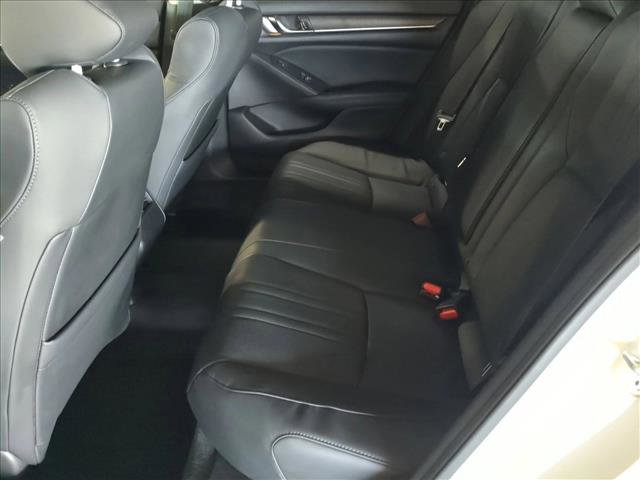Used 2018 Honda Accord Touring image 27