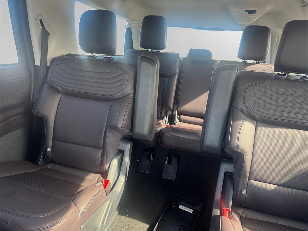 New 2026 Ford Expedition Max Platinum image 13
