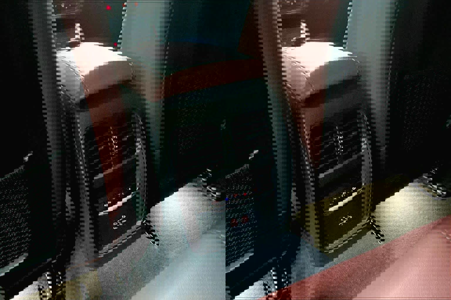 Used 2023 BMW i4 eDrive40 image 33