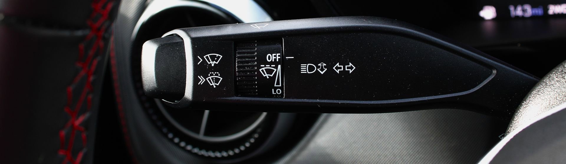 Used 2024 Chevrolet Colorado Z71 w/ Z71 Convenience Package 2 image 27