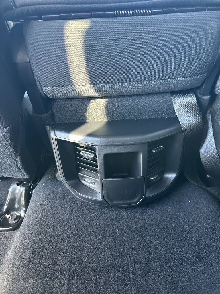 Used 2024 RAM 2500 Tradesman w/ Chrome Appearance Group image 16