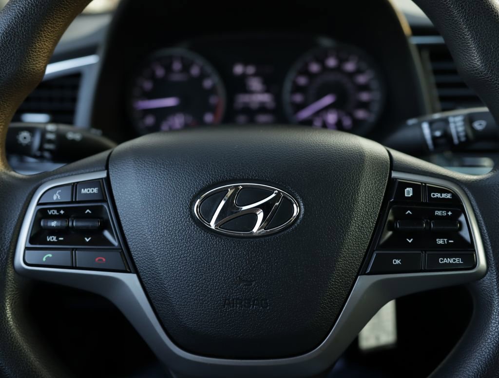 Used 2018 Hyundai Elantra SEL image 11