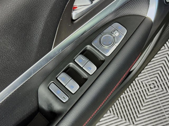 Used 2025 Genesis G70 3.3T Advanced image 21