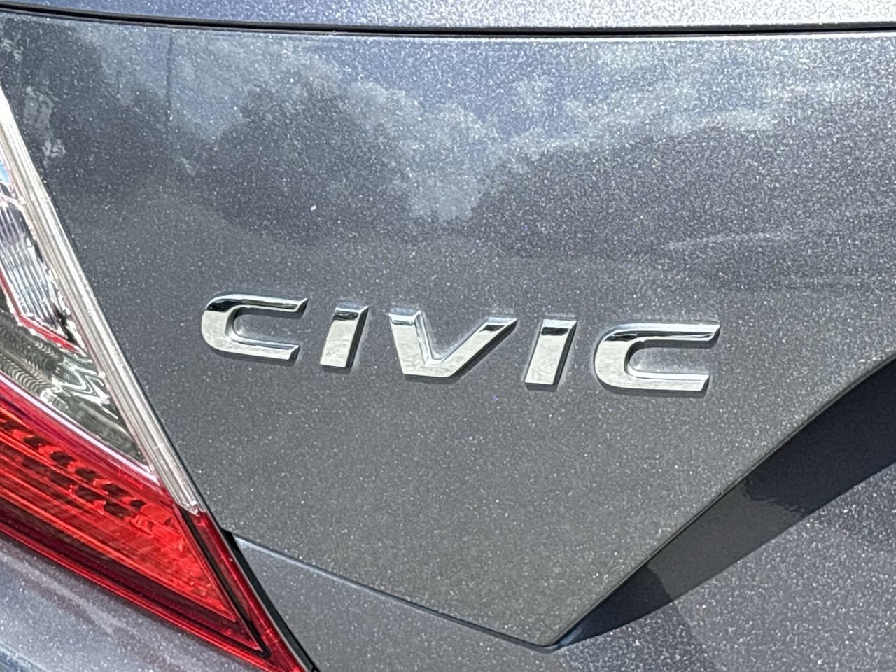 Used 2017 Honda Civic EX image 9
