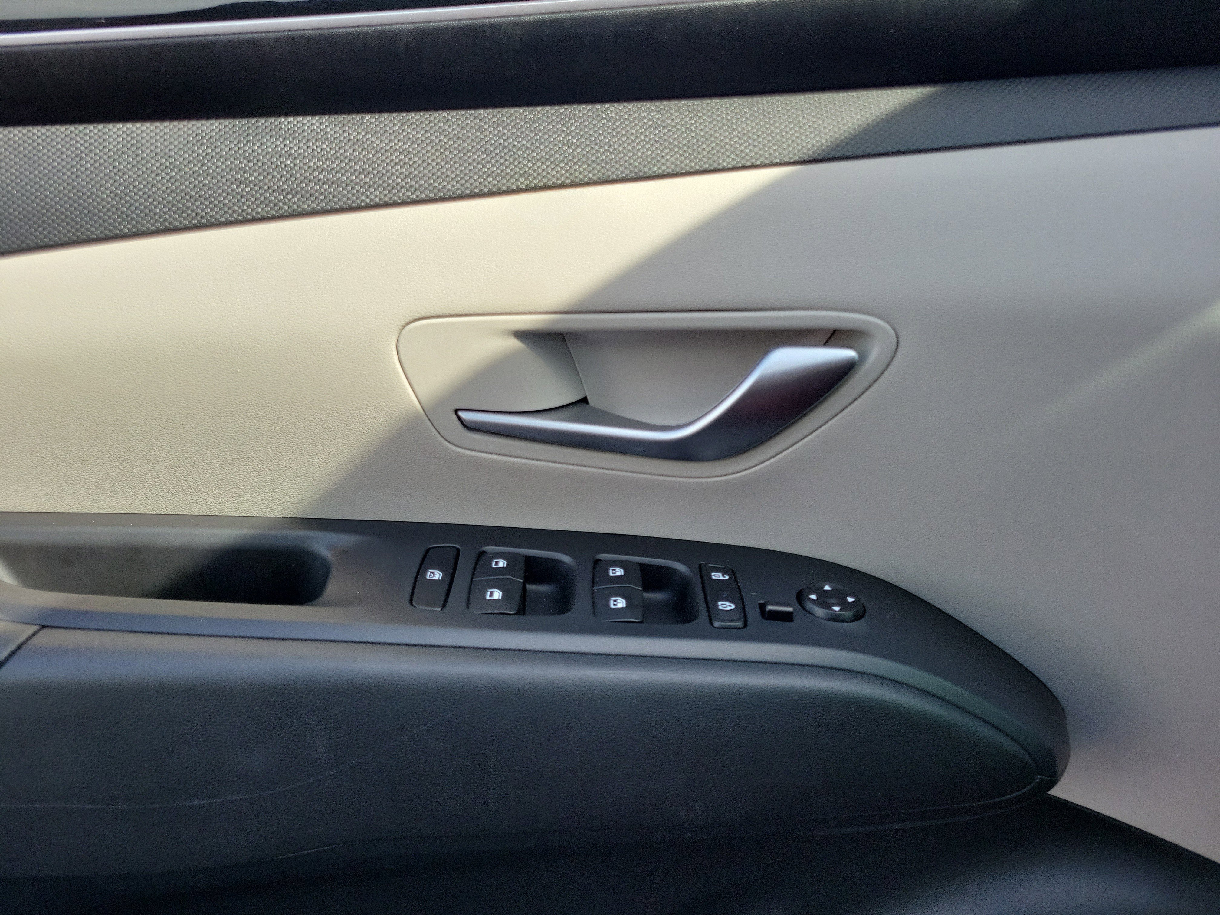 Used 2023 Hyundai Tucson SEL image 17