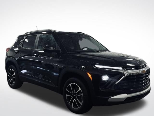 Used 2025 Chevrolet TrailBlazer LT image 4