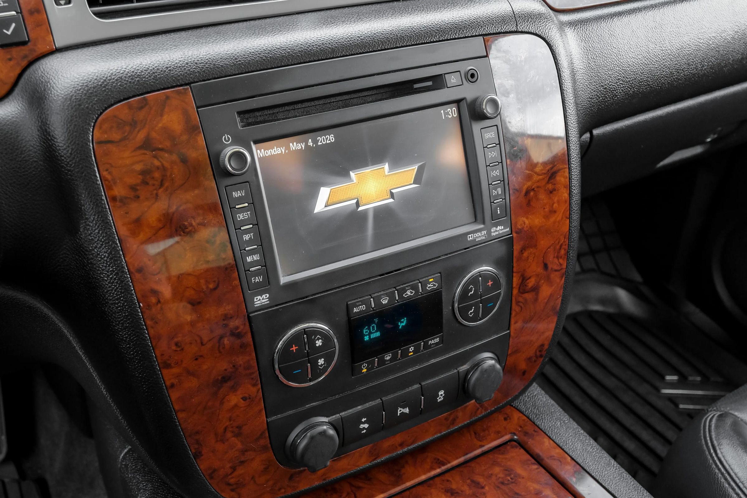 Used 2012 Chevrolet Avalanche LTZ RWD image 24