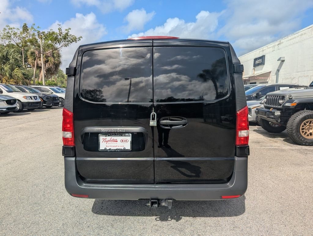 Used 2022 Mercedes-Benz Metris image 6
