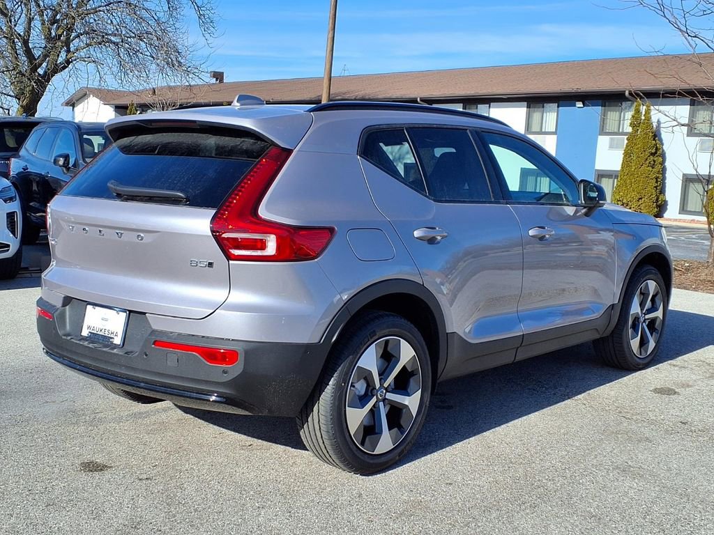 New 2026 Volvo XC40 B5 Plus w/ Climate Package AWD/4WD image 5