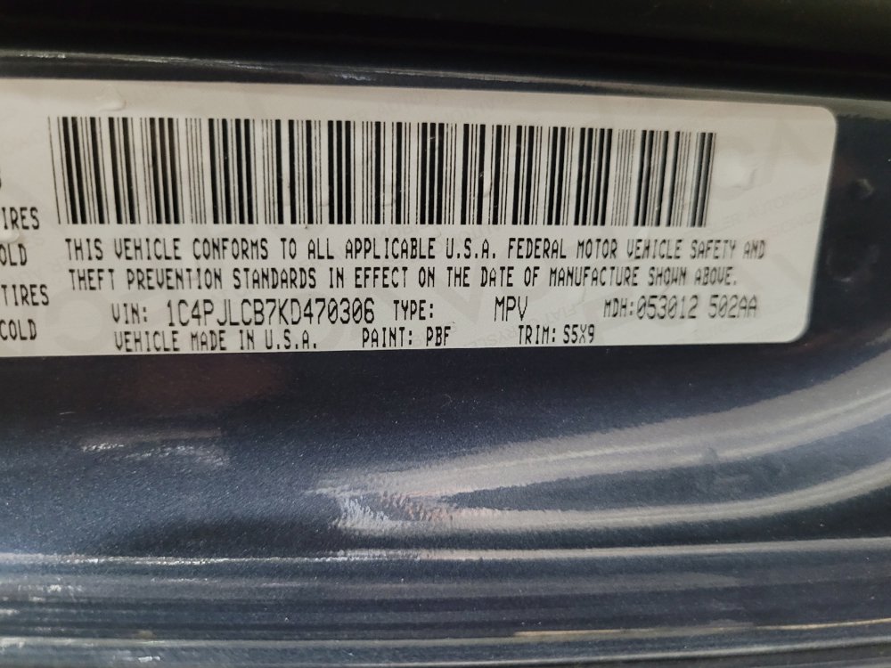 Used 2019 Jeep Cherokee Latitude w/ Popular Appearance Group FWD image 33