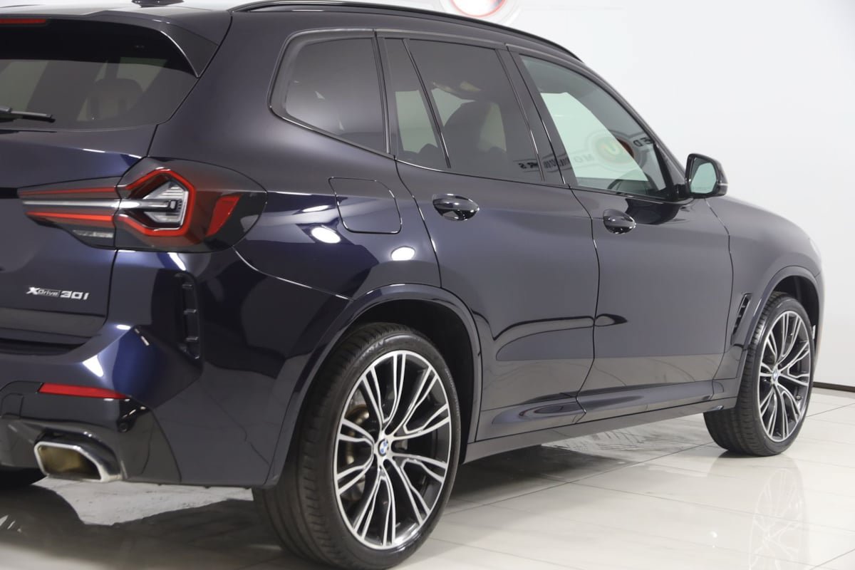 Used 2023 BMW X3 xDrive30i w/ M Sport Package AWD/4WD image 44