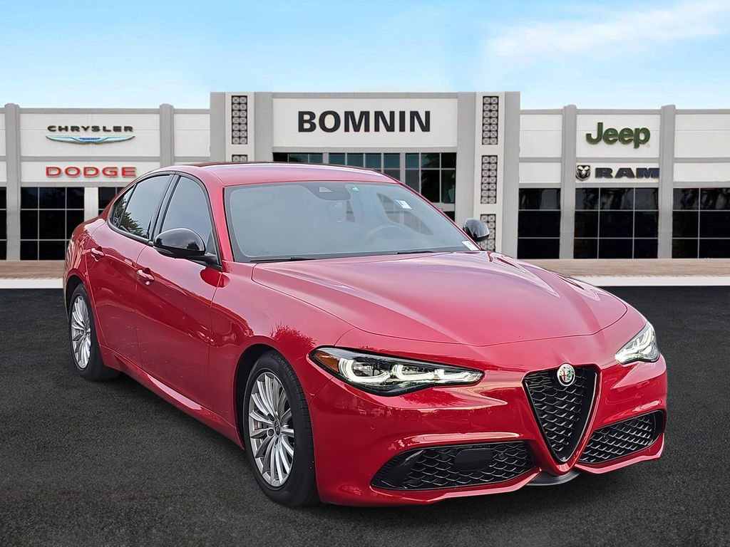 Used 2024 Alfa Romeo Giulia Sprint image 2