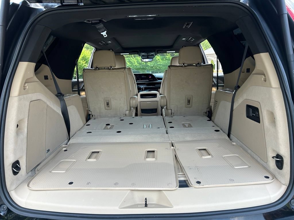 Used 2022 Cadillac Escalade Premium Luxury w/ Performance Package AWD/4WD image 43