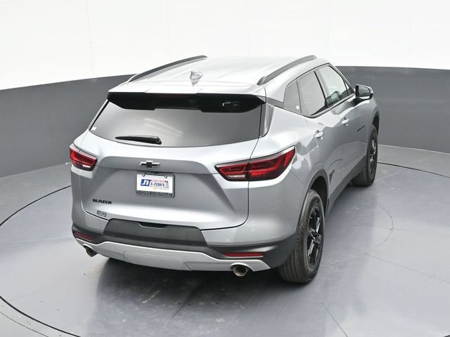 Used 2024 Chevrolet Blazer LT w/ Midnight/Sport Edition FWD image 58