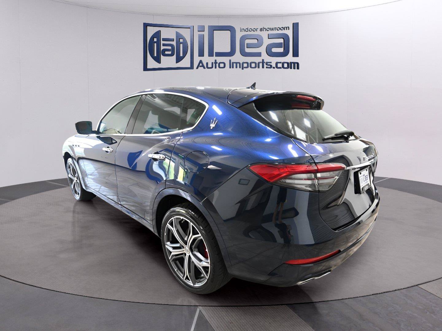 Used 2023 Maserati Levante GT AWD/4WD image 3