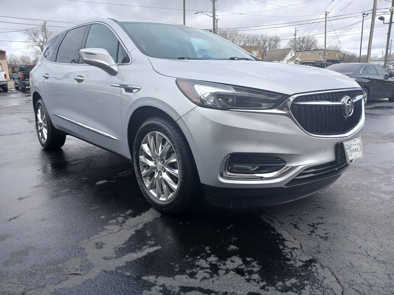 Used 2020 Buick Enclave Premium w/ Surround and Sites Package image 1