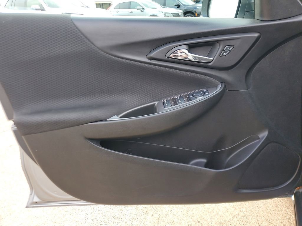 Used 2024 Chevrolet Malibu LT image 16