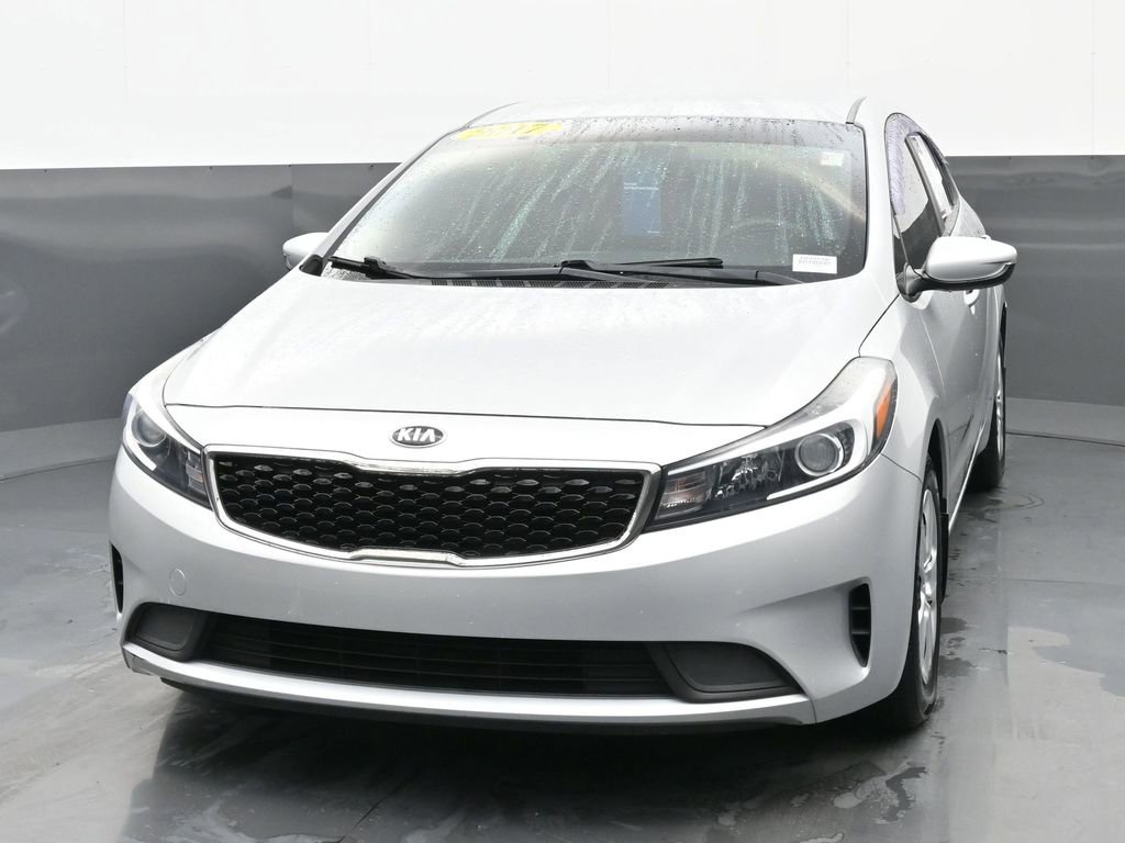 Used 2017 Kia Forte LX image 7