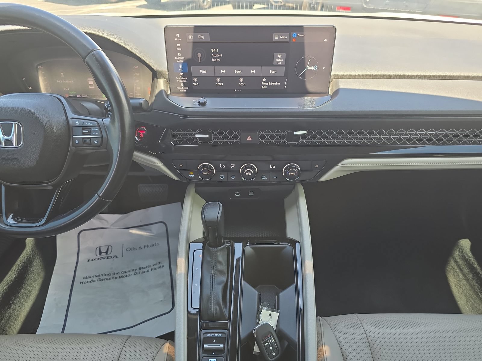 Used 2023 Honda Accord EX-L image 11