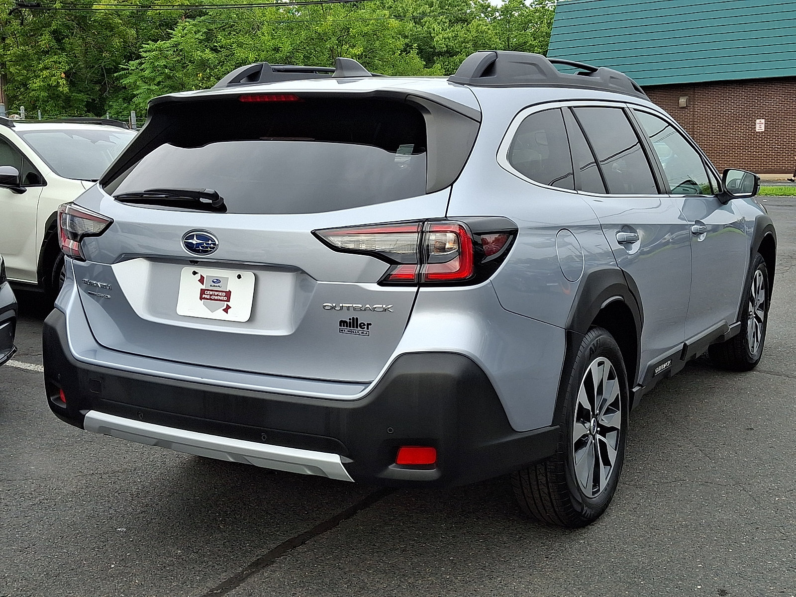 Certified 2024 Subaru Outback Limited AWD/4WD image 6