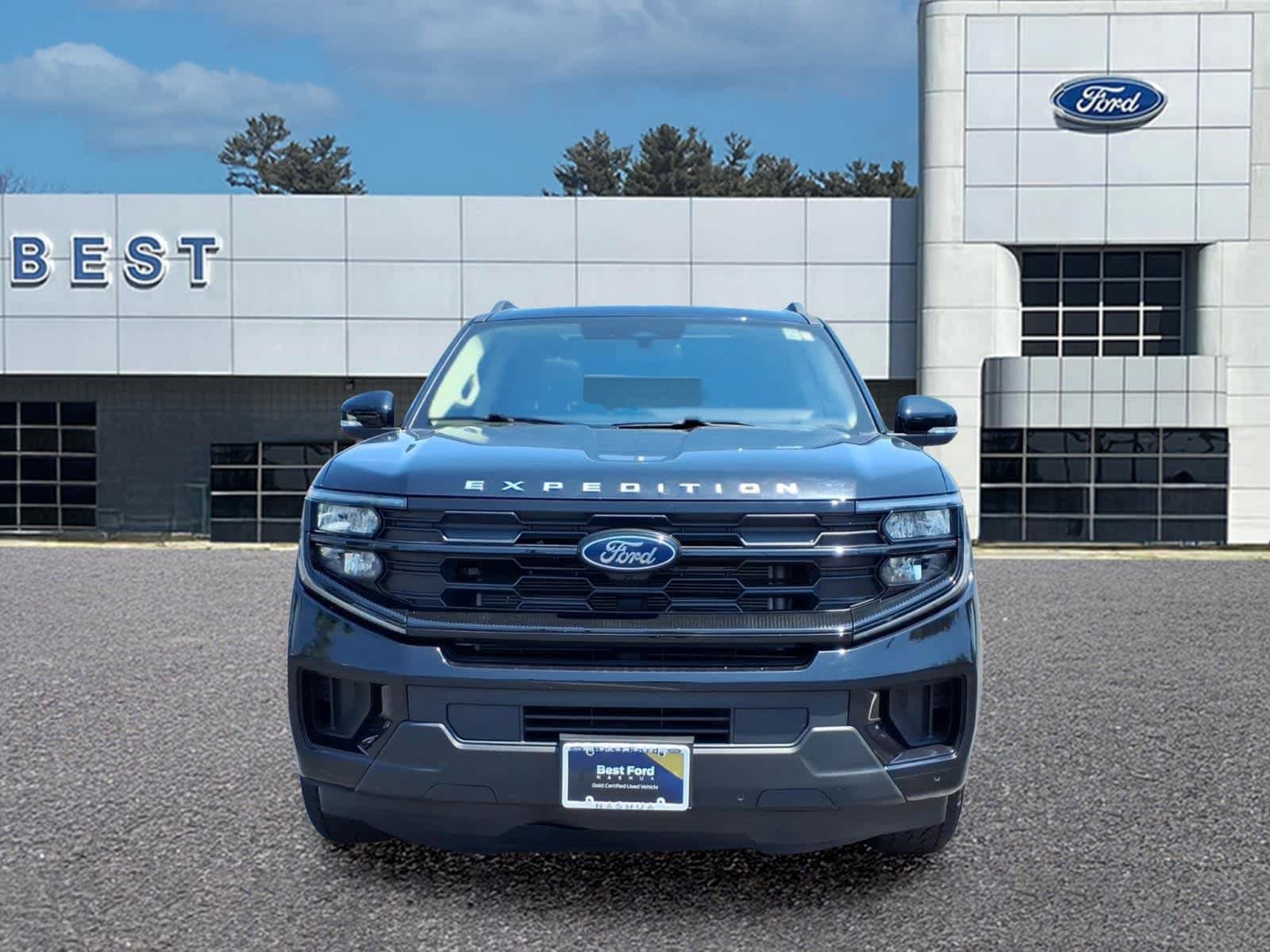 Used 2025 Ford Expedition Active AWD/4WD image 11