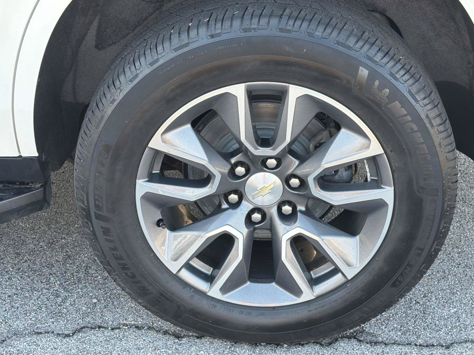 Used 2021 Chevrolet Tahoe LT w/ LT Signature Package AWD/4WD image 12