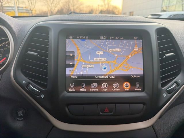 Used 2015 Jeep Cherokee Limited w/ Luxury Group image 15