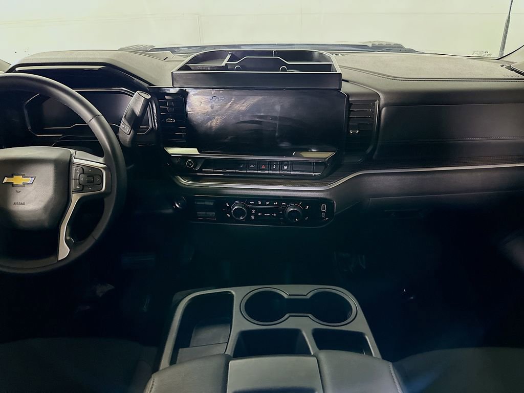 Used 2025 Chevrolet Silverado 2500 LT w/ Convenience Package image 18