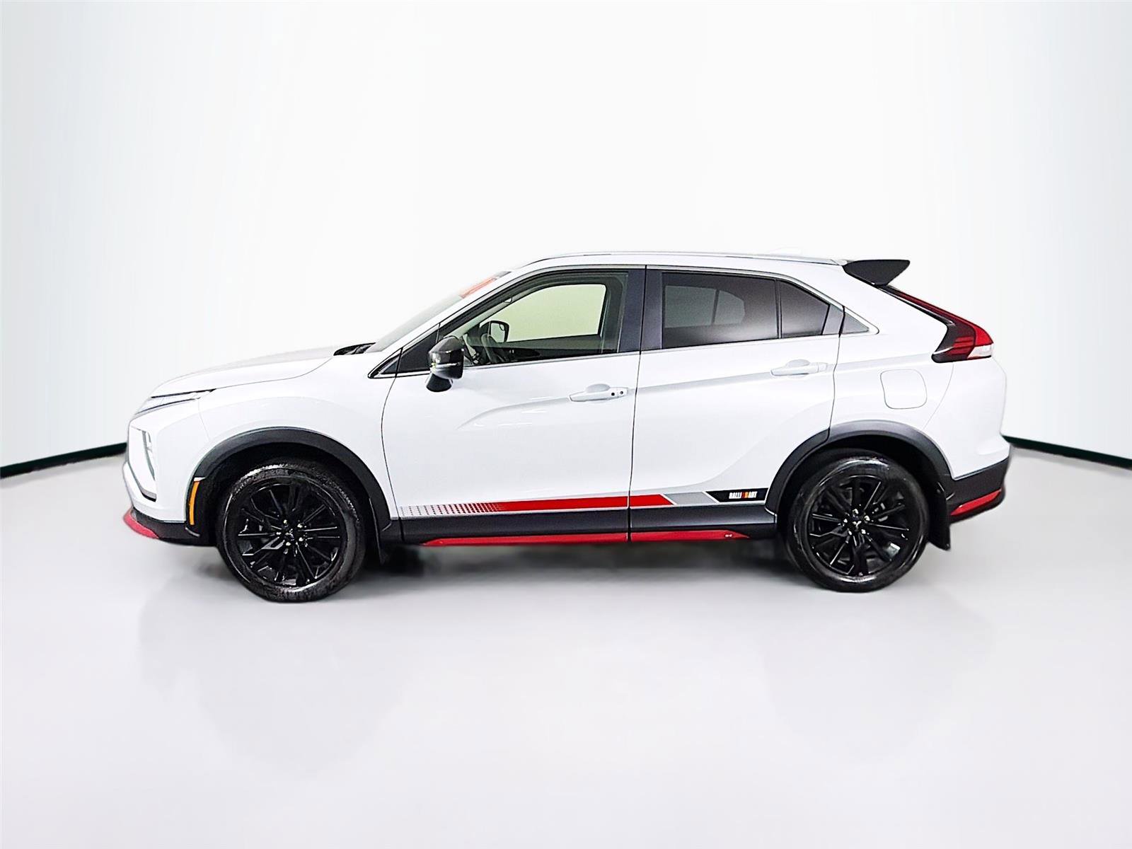 Used 2024 Mitsubishi Eclipse Cross Ralliart AWD/4WD image 4