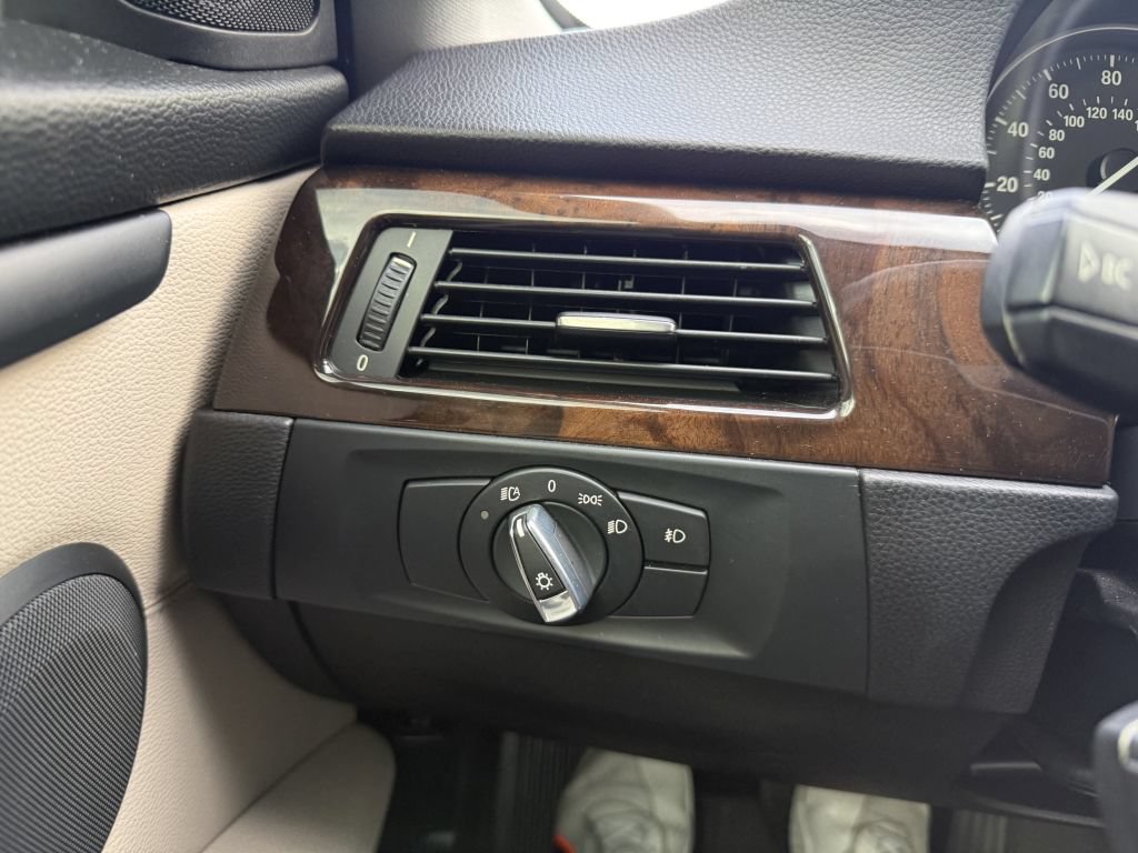 Used 2012 BMW 328i Coupe RWD image 25