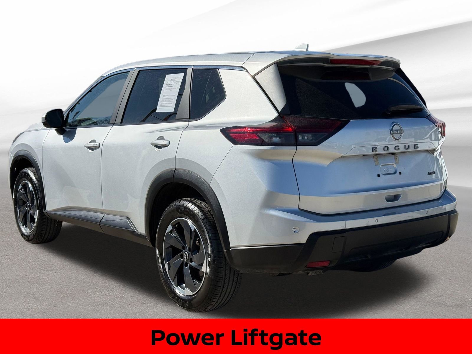 Certified 2025 Nissan Rogue SV image 10