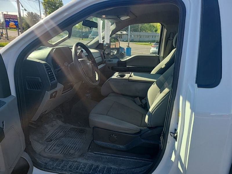 Used 2017 Ford F250 XL w/ STX Appearance Package AWD/4WD image 12