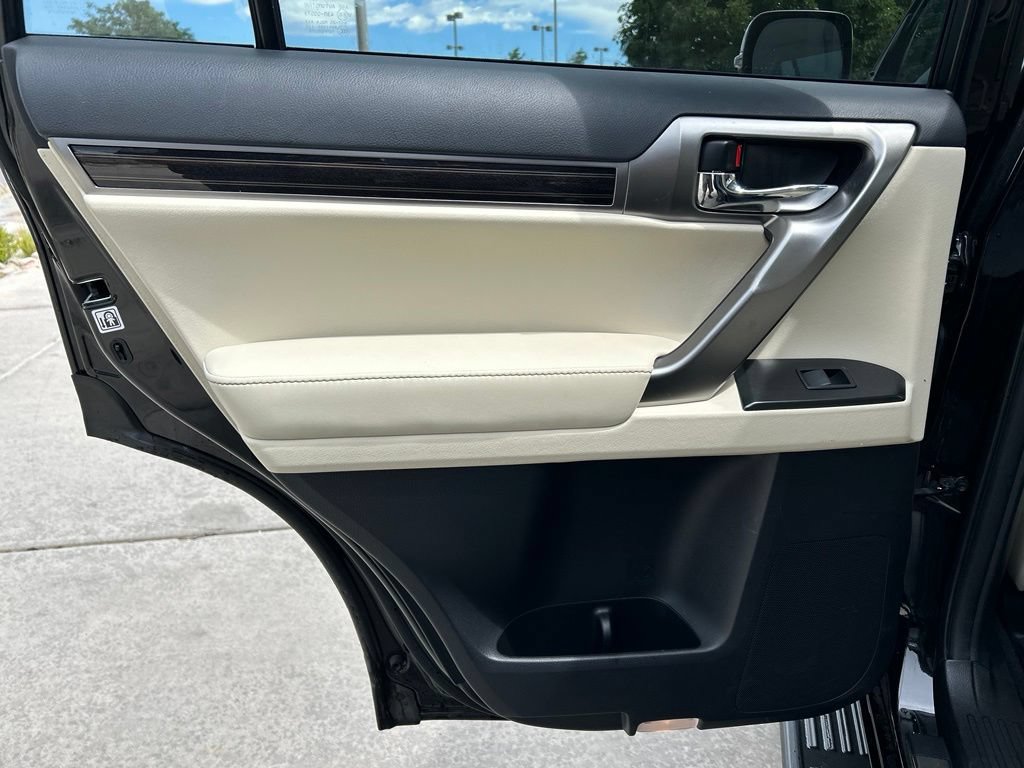 Used 2023 Lexus GX 460 Premium w/ Premium Package AWD/4WD image 26