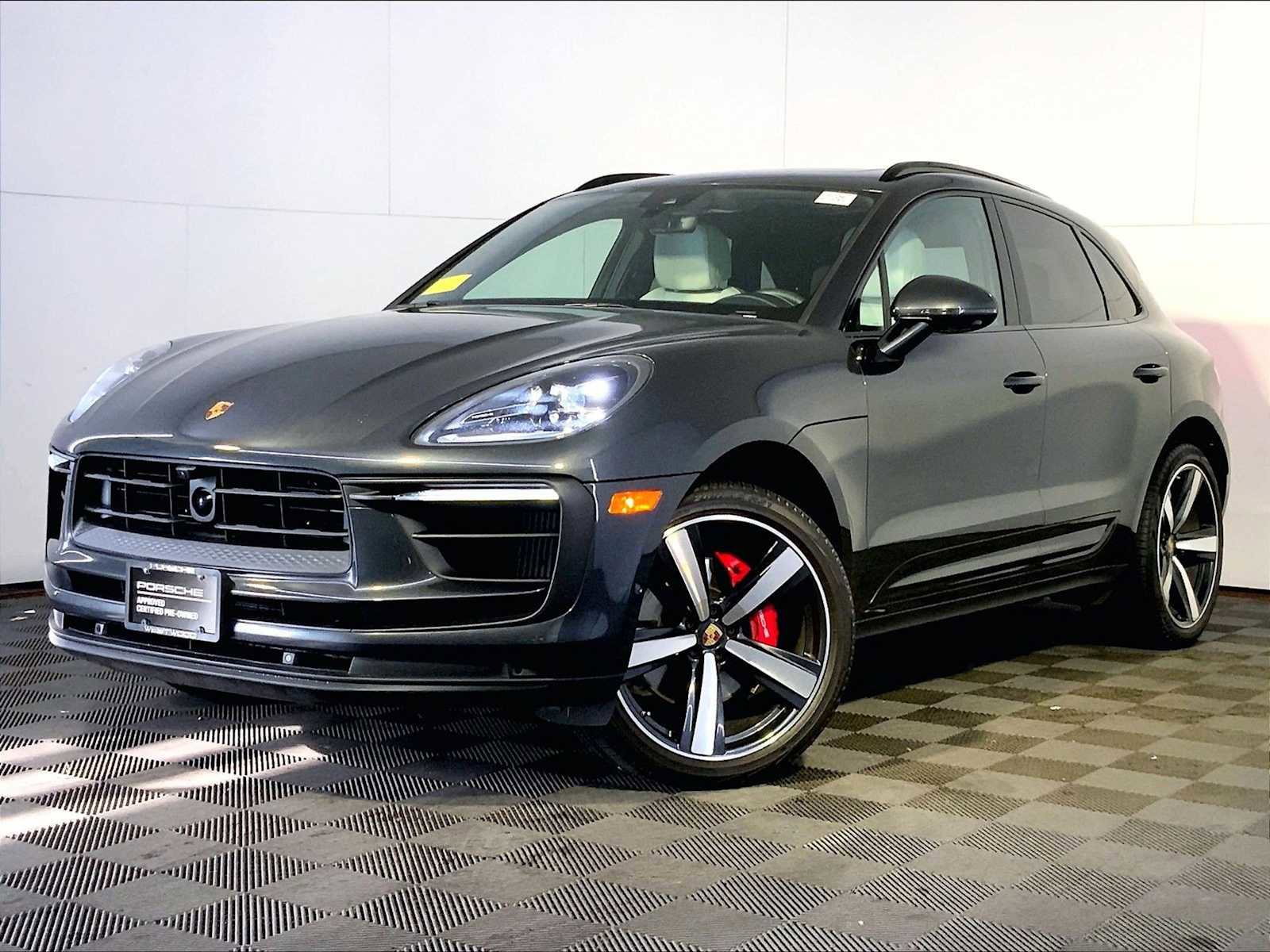 Certified 2023 Porsche Macan S AWD/4WD image 1
