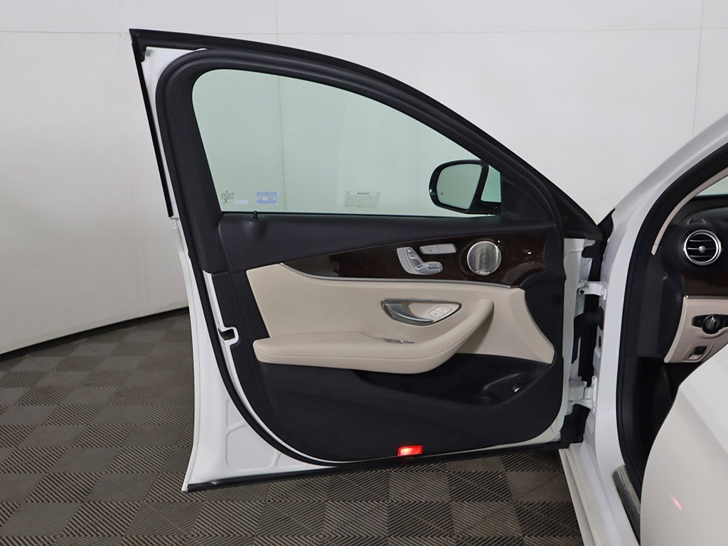 Used 2022 Mercedes-Benz E 350 4MATIC Sedan w/ Driver Assistance Package image 22