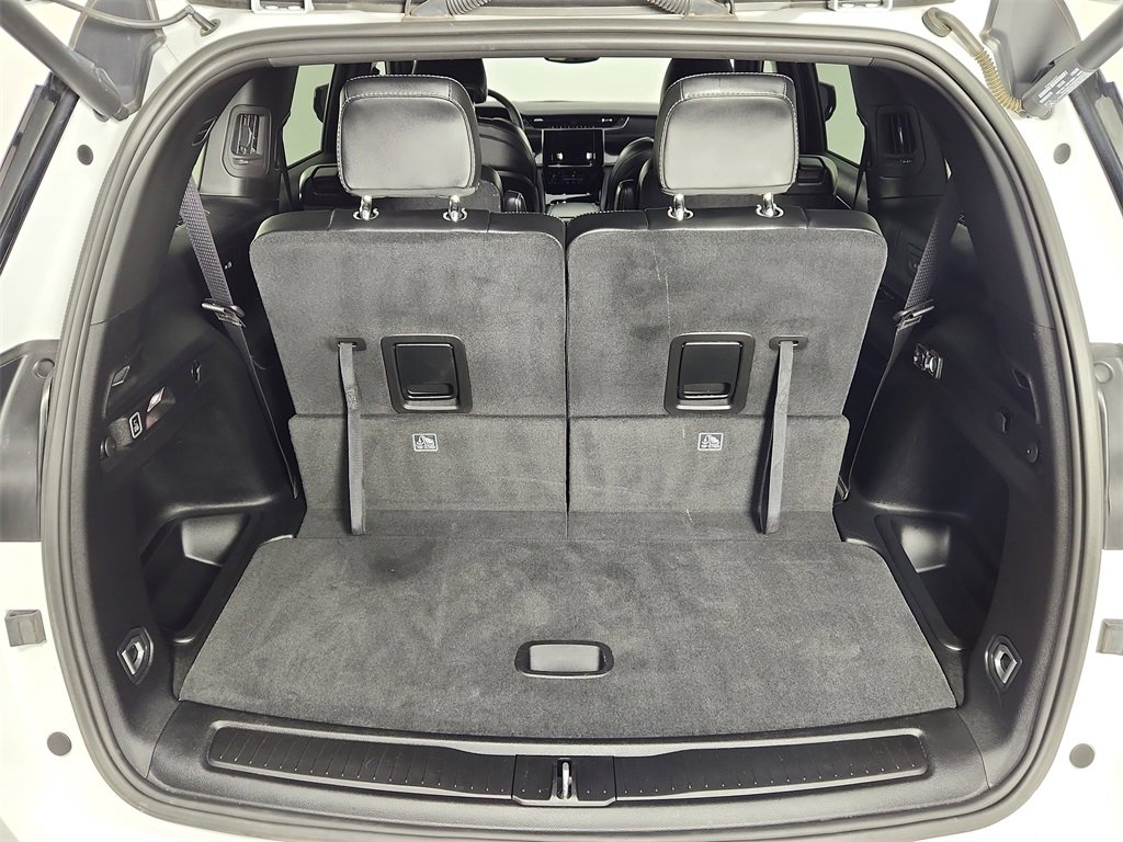 Used 2023 Jeep Grand Cherokee L Laredo image 15