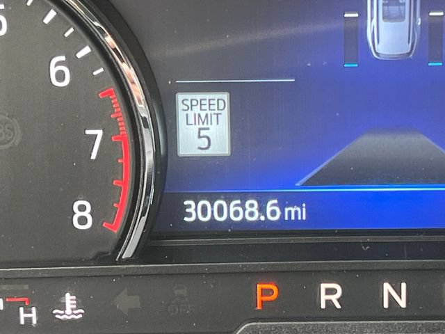 Used 2023 Ford Explorer XLT w/ Equipment Group 202A AWD/4WD image 8