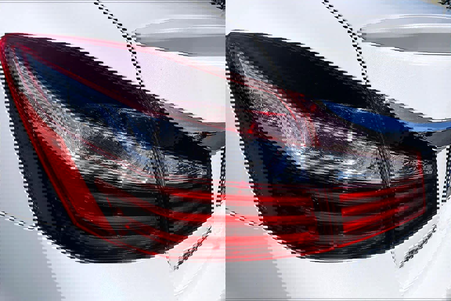 Used 2017 Honda Accord Touring image 28