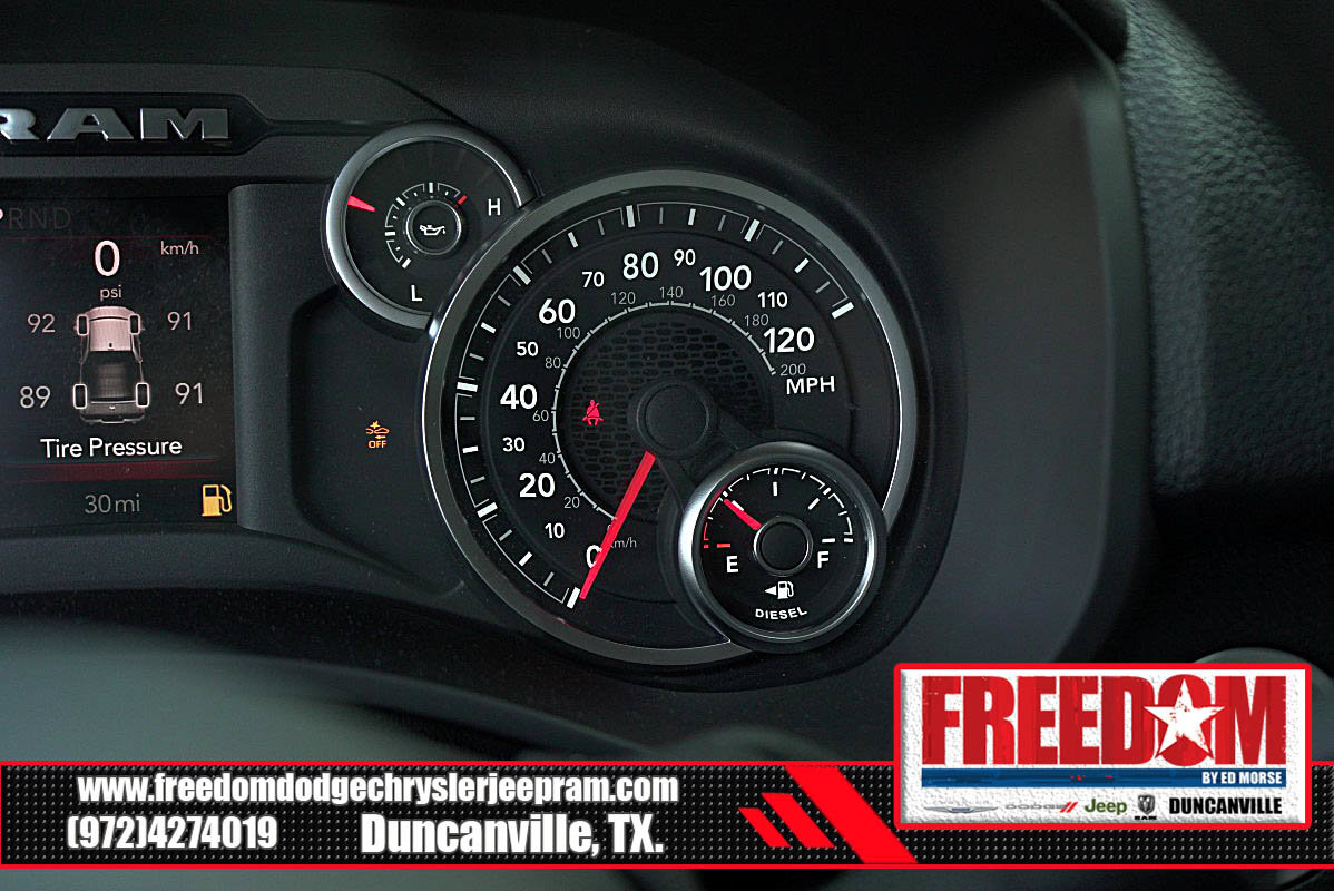New 2025 RAM 2500 Tradesman AWD/4WD image 32
