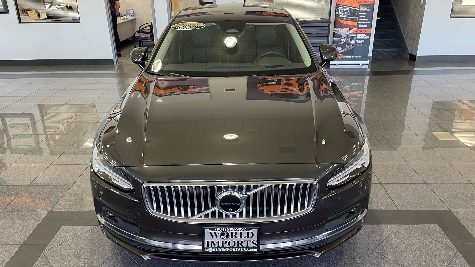 Used 2023 Volvo S90 B6 Ultimate w/ Protection Package Premier image 9
