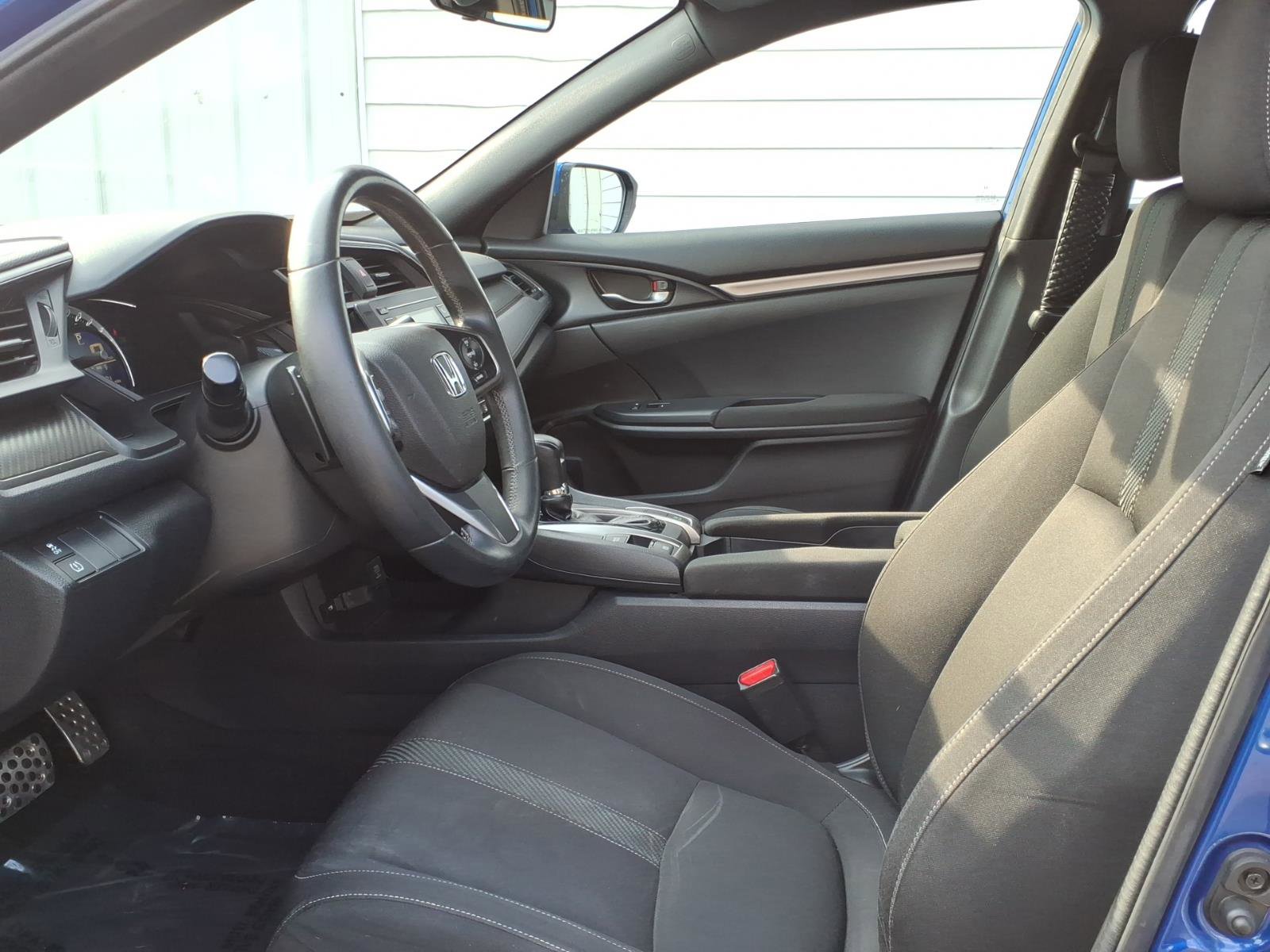 Used 2017 Honda Civic Sport image 8