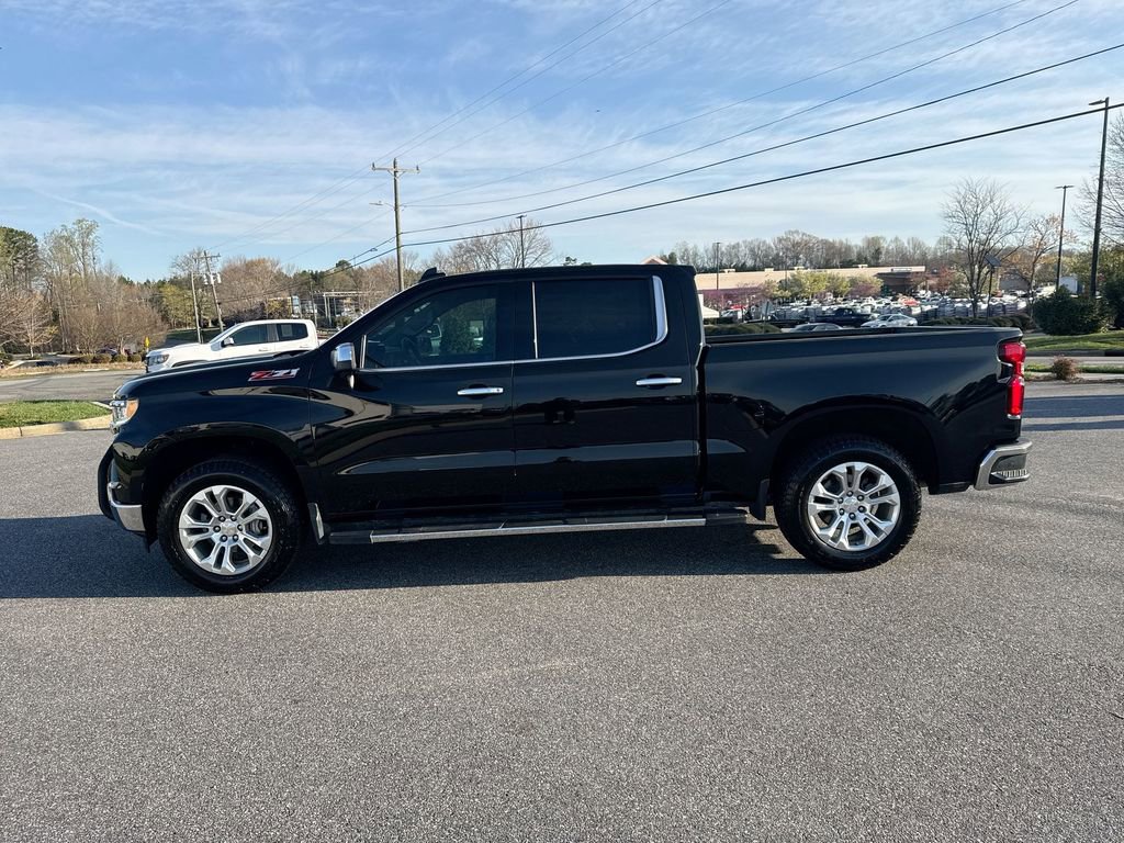 Used 2023 Chevrolet Silverado 1500 LTZ AWD/4WD image 4