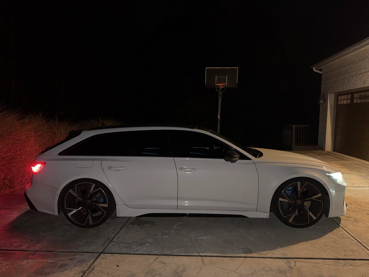 Used 2021 Audi RS 6 AWD/4WD image 11