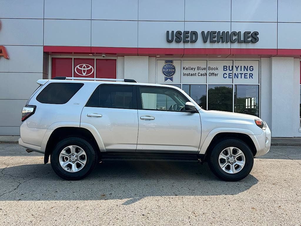 Certified 2024 Toyota 4Runner SR5 AWD/4WD image 6