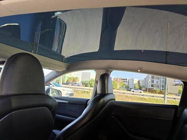 Used 2023 Tesla Model Y Long Range AWD/4WD image 25
