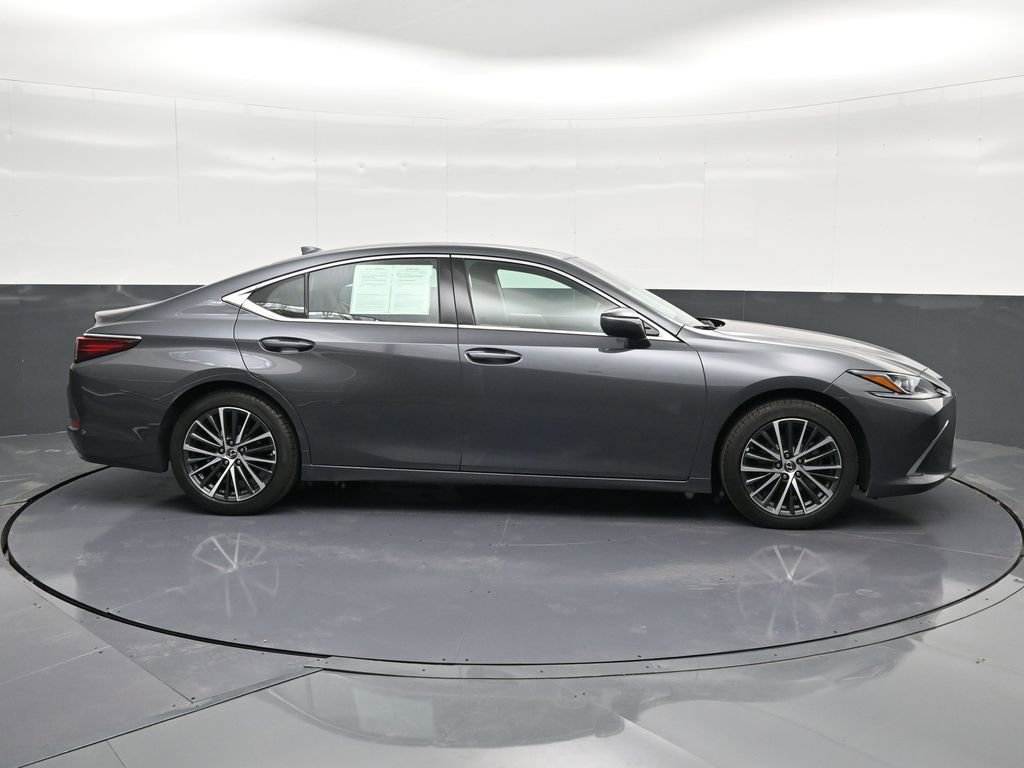 Used 2024 Lexus ES 350 w/ Premium Package image 4