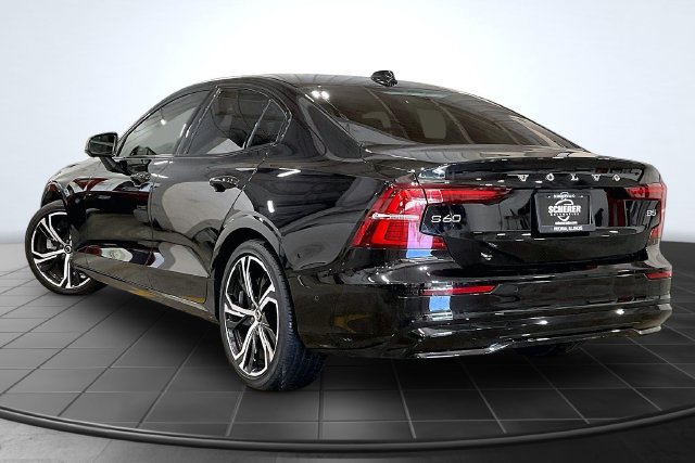 Used 2024 Volvo S60 B5 Plus FWD image 15